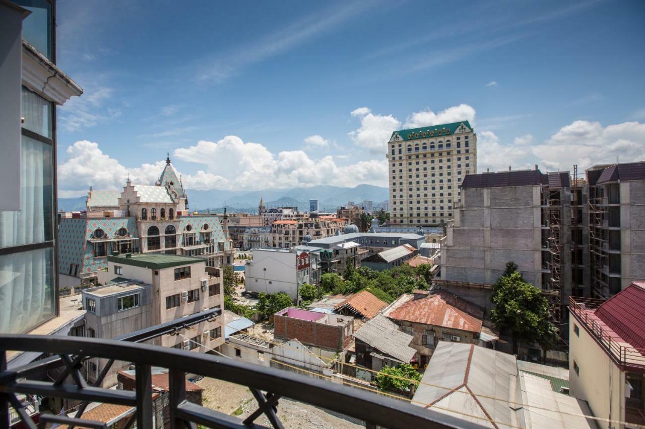 Apartament On Rustaveli Batumi Luaran gambar